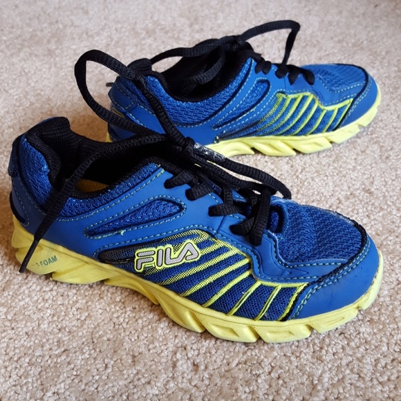 toddler boy fila shoes